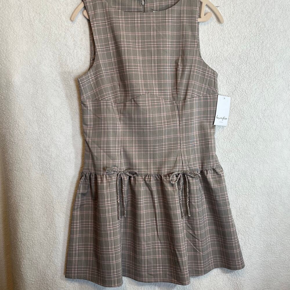 love,fire Los Angeles size Large sheath dress 9 in zipper on back